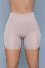 Lade das Bild in den Galerie-Viewer, Shape Shifter Figurformende Shorts - Beige