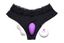 Lade das Bild in den Galerie-Viewer, Naughty Knickers Silikon-Fernbedienung Slip mit Vibrator