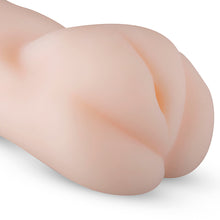 Lade das Bild in den Galerie-Viewer, Claire Robson Masturbator