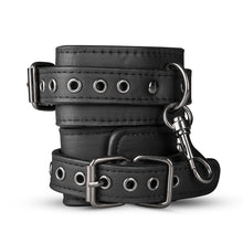 Lade das Bild in den Galerie-Viewer, LoveBoxxx - BDSM Box