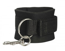 Lade das Bild in den Galerie-Viewer, Frisky Stay Put Cross Tie Fesseln