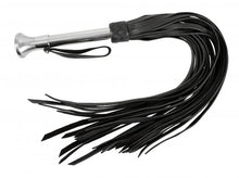 Lade das Bild in den Galerie-Viewer, Peitsche in Schwarz mit Silber
