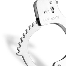 Lade das Bild in den Galerie-Viewer, Handschellen aus Metall - silberfarben
